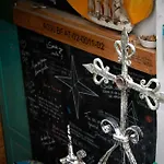 Rosa De Vientos بيت شباب كاديز